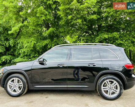 Черный Мерседес GLB-Class, объемом двигателя 1.99 л и пробегом 63 тыс. км за 35800 $, фото 4 на Automoto.ua