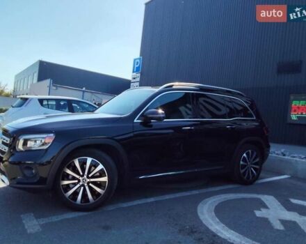 Черный Мерседес GLB-Class, объемом двигателя 1.99 л и пробегом 95 тыс. км за 29500 $, фото 1 на Automoto.ua