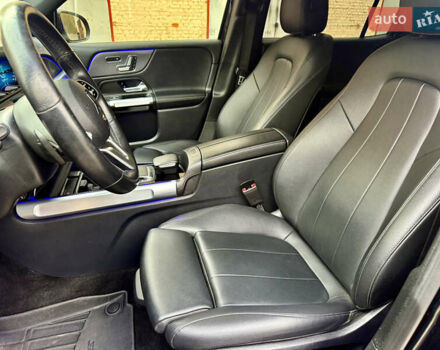 Мерседес GLB-Class 2021 в Ровно на Automoto.ua Черный Мерседес GLB-Class, объемом двигателя 2 л и пробегом 39 тыс. км за 30000 $, фото 12 на Automoto.ua