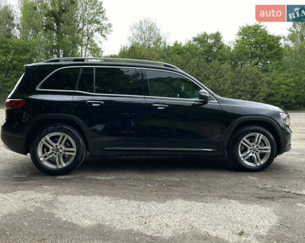 Черный Мерседес GLB-Class, объемом двигателя 1.99 л и пробегом 63 тыс. км за 35800 $, фото 6 на Automoto.ua