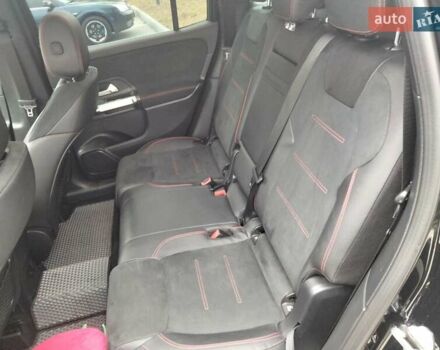 Чорний Мерседес GLB-Class, об'ємом двигуна 1.95 л та пробігом 71 тис. км за 36990 $, фото 2 на Automoto.ua