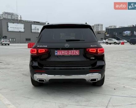 Чорний Мерседес GLB-Class, об'ємом двигуна 1.99 л та пробігом 36 тис. км за 39000 $, фото 6 на Automoto.ua