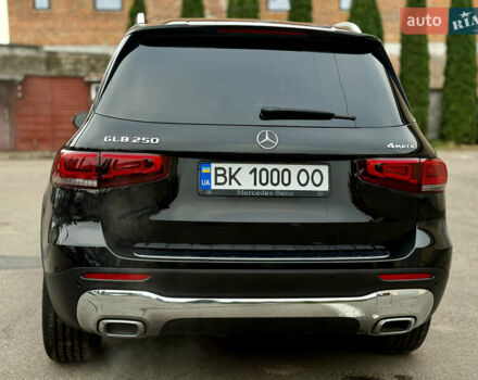 Мерседес GLB-Class 2021 в Ровно на Automoto.ua Черный Мерседес GLB-Class, объемом двигателя 2 л и пробегом 39 тыс. км за 30000 $, фото 7 на Automoto.ua