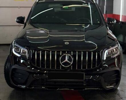 Чорний Мерседес GLB-Class, об'ємом двигуна 1.99 л та пробігом 65 тис. км за 33000 $, фото 4 на Automoto.ua