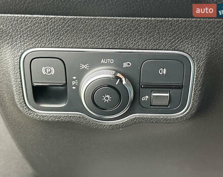 Черный Мерседес GLB-Class, объемом двигателя 1.95 л и пробегом 182 тыс. км за 32950 $, фото 14 на Automoto.ua