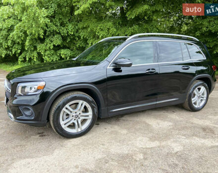 Черный Мерседес GLB-Class, объемом двигателя 1.99 л и пробегом 63 тыс. км за 35800 $, фото 5 на Automoto.ua