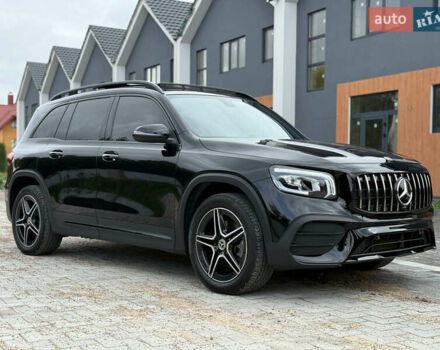 Черный Мерседес GLB-Class, объемом двигателя 2 л и пробегом 111 тыс. км за 31900 $, фото 8 на Automoto.ua