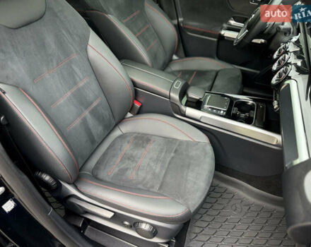 Черный Мерседес GLB-Class, объемом двигателя 2 л и пробегом 111 тыс. км за 31900 $, фото 15 на Automoto.ua