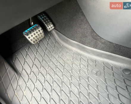 Черный Мерседес GLB-Class, объемом двигателя 2 л и пробегом 111 тыс. км за 31900 $, фото 27 на Automoto.ua