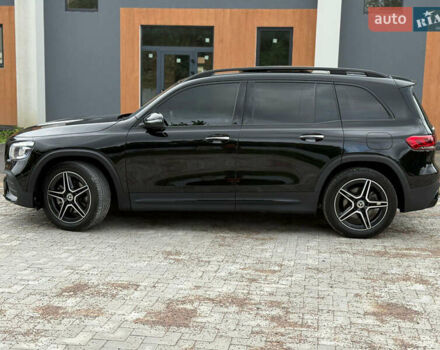 Черный Мерседес GLB-Class, объемом двигателя 2 л и пробегом 111 тыс. км за 31900 $, фото 2 на Automoto.ua