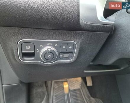 Мерседес GLB-Class 2022 у Полтаві на Automoto.ua Чорний Мерседес GLB-Class, об'ємом двигуна 1.99 л та пробігом 64 тис. км за 32400 $, фото 13 на Automoto.ua