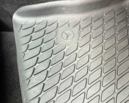 Черный Мерседес GLB-Class, объемом двигателя 2 л и пробегом 111 тыс. км за 31900 $, фото 16 на Automoto.ua