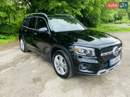 Черный Мерседес GLB-Class, объемом двигателя 1.99 л и пробегом 63 тыс. км за 35800 $, фото 1 на Automoto.ua