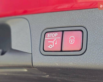 Червоний Мерседес GLB-Class, об'ємом двигуна 1.99 л та пробігом 24 тис. км за 77000 $, фото 37 на Automoto.ua