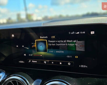 Червоний Мерседес GLB-Class, об'ємом двигуна 1.99 л та пробігом 24 тис. км за 77000 $, фото 27 на Automoto.ua