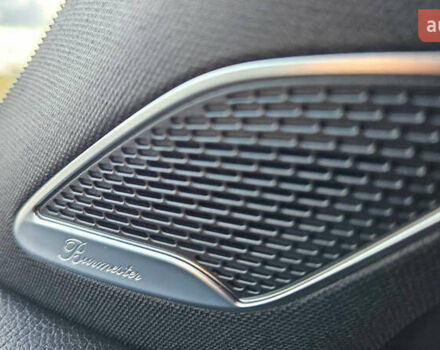 Червоний Мерседес GLB-Class, об'ємом двигуна 1.99 л та пробігом 24 тис. км за 77000 $, фото 22 на Automoto.ua