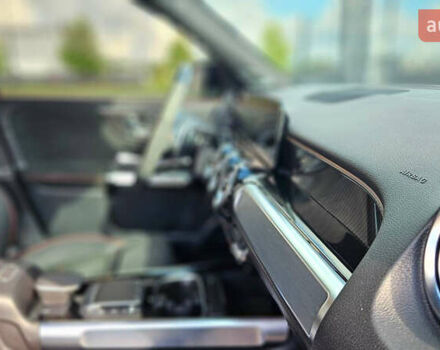 Червоний Мерседес GLB-Class, об'ємом двигуна 1.99 л та пробігом 24 тис. км за 77000 $, фото 52 на Automoto.ua