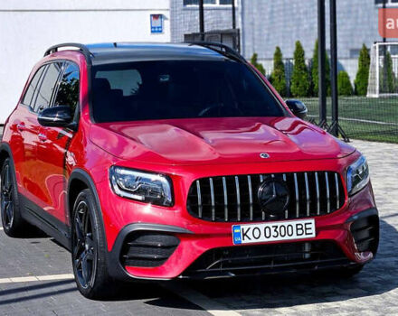 Червоний Мерседес GLB-Class, об'ємом двигуна 1.99 л та пробігом 24 тис. км за 77000 $, фото 5 на Automoto.ua