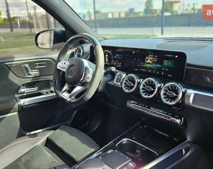 Червоний Мерседес GLB-Class, об'ємом двигуна 1.99 л та пробігом 24 тис. км за 77000 $, фото 53 на Automoto.ua