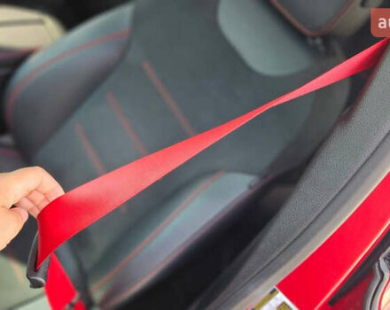 Червоний Мерседес GLB-Class, об'ємом двигуна 1.99 л та пробігом 24 тис. км за 77000 $, фото 66 на Automoto.ua