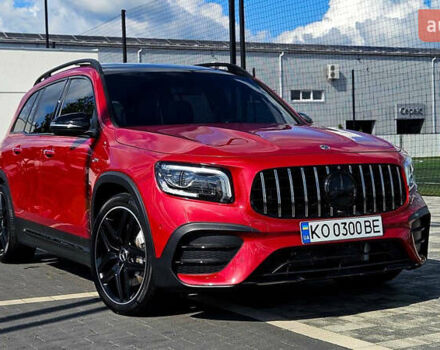 Червоний Мерседес GLB-Class, об'ємом двигуна 1.99 л та пробігом 24 тис. км за 77000 $, фото 3 на Automoto.ua
