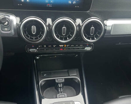 Мерседес GLB-Class, об'ємом двигуна 2 л та пробігом 90 тис. км за 27000 $, фото 4 на Automoto.ua