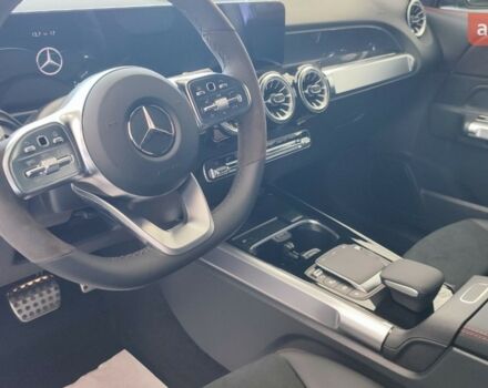 купити нове авто Мерседес GLB-Class 2023 року від офіційного дилера ПРАТ «Закарпаття-АВТО» Мерседес фото