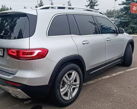 Серый Мерседес GLB-Class, объемом двигателя 2 л и пробегом 84 тыс. км за 31700 $, фото 80 на Automoto.ua