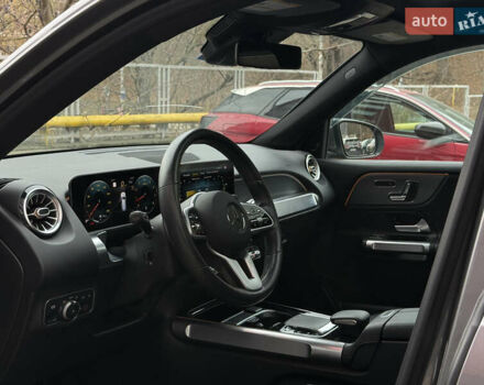 Серый Мерседес GLB-Class, объемом двигателя 1.99 л и пробегом 75 тыс. км за 28900 $, фото 23 на Automoto.ua