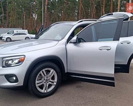 Серый Мерседес GLB-Class, объемом двигателя 2 л и пробегом 84 тыс. км за 31700 $, фото 102 на Automoto.ua