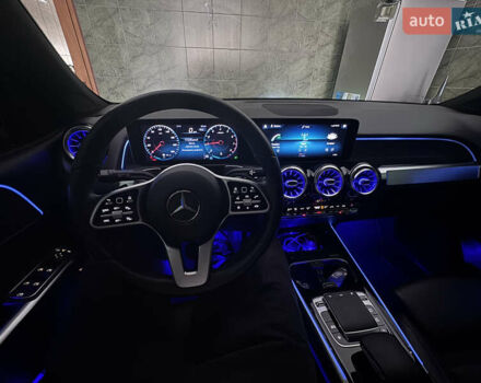 Серый Мерседес GLB-Class, объемом двигателя 1.99 л и пробегом 74 тыс. км за 27950 $, фото 13 на Automoto.ua