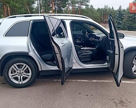 Серый Мерседес GLB-Class, объемом двигателя 2 л и пробегом 84 тыс. км за 31700 $, фото 84 на Automoto.ua