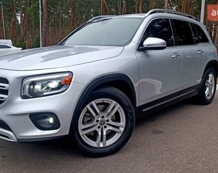 Серый Мерседес GLB-Class, объемом двигателя 2 л и пробегом 84 тыс. км за 31700 $, фото 3 на Automoto.ua