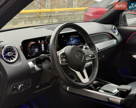 Серый Мерседес GLB-Class, объемом двигателя 1.99 л и пробегом 75 тыс. км за 28900 $, фото 12 на Automoto.ua