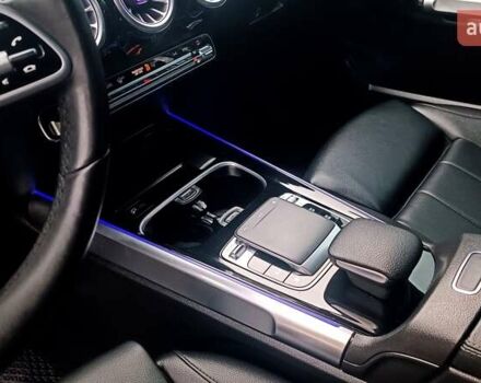 Серый Мерседес GLB-Class, объемом двигателя 2 л и пробегом 84 тыс. км за 31700 $, фото 12 на Automoto.ua