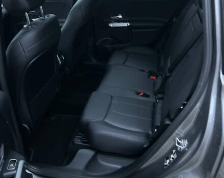 Серый Мерседес GLB-Class, объемом двигателя 1.99 л и пробегом 49 тыс. км за 27700 $, фото 9 на Automoto.ua