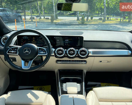 Серый Мерседес GLB-Class, объемом двигателя 2 л и пробегом 21 тыс. км за 33900 $, фото 11 на Automoto.ua