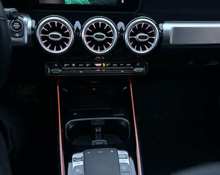 Серый Мерседес GLB-Class, объемом двигателя 1.99 л и пробегом 49 тыс. км за 27700 $, фото 16 на Automoto.ua