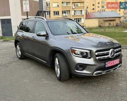 Сірий Мерседес GLB-Class, об'ємом двигуна 1.99 л та пробігом 170 тис. км за 23500 $, фото 3 на Automoto.ua