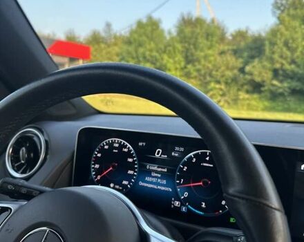 Серый Мерседес GLB-Class, объемом двигателя 1.99 л и пробегом 60 тыс. км за 30100 $, фото 12 на Automoto.ua