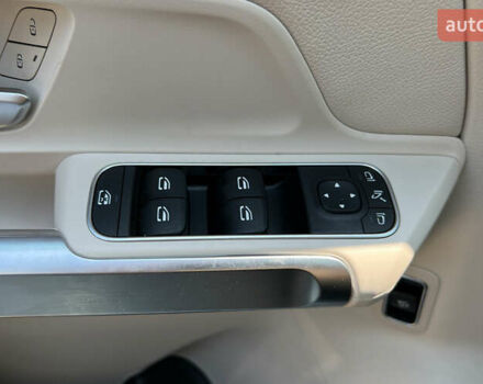 Серый Мерседес GLB-Class, объемом двигателя 2 л и пробегом 21 тыс. км за 33900 $, фото 27 на Automoto.ua