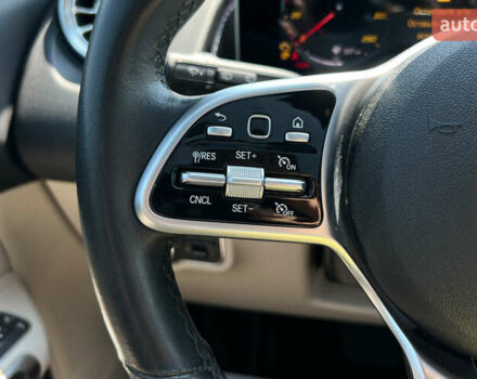 Серый Мерседес GLB-Class, объемом двигателя 2 л и пробегом 21 тыс. км за 33900 $, фото 24 на Automoto.ua