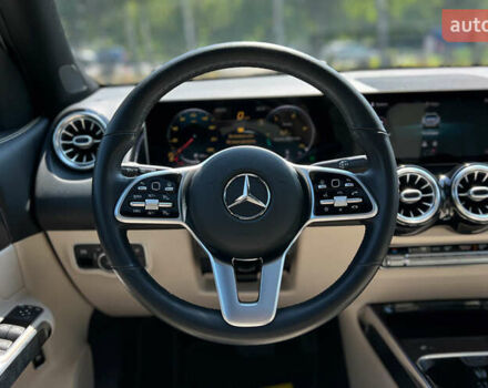 Серый Мерседес GLB-Class, объемом двигателя 2 л и пробегом 21 тыс. км за 33900 $, фото 14 на Automoto.ua