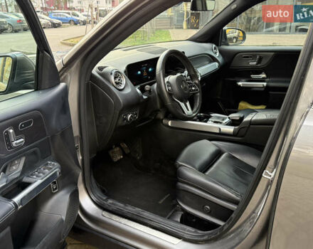 Сірий Мерседес GLB-Class, об'ємом двигуна 1.99 л та пробігом 170 тис. км за 23500 $, фото 11 на Automoto.ua