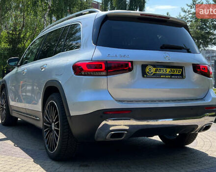 Серый Мерседес GLB-Class, объемом двигателя 2 л и пробегом 21 тыс. км за 33900 $, фото 4 на Automoto.ua