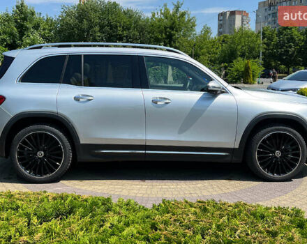 Серый Мерседес GLB-Class, объемом двигателя 2 л и пробегом 21 тыс. км за 33900 $, фото 7 на Automoto.ua
