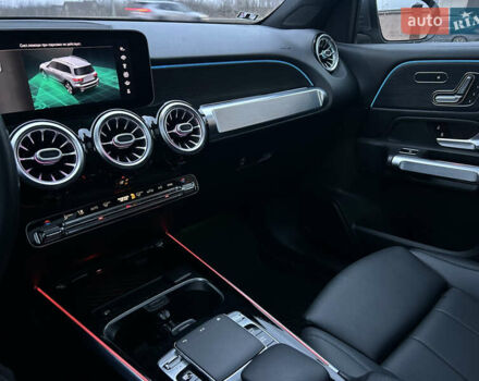 Серый Мерседес GLB-Class, объемом двигателя 1.99 л и пробегом 49 тыс. км за 27700 $, фото 17 на Automoto.ua