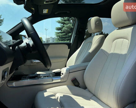 Серый Мерседес GLB-Class, объемом двигателя 2 л и пробегом 21 тыс. км за 33900 $, фото 18 на Automoto.ua