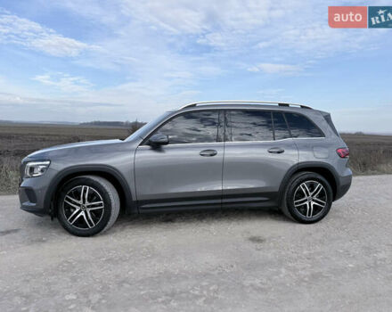 Серый Мерседес GLB-Class, объемом двигателя 1.95 л и пробегом 170 тыс. км за 30400 $, фото 2 на Automoto.ua