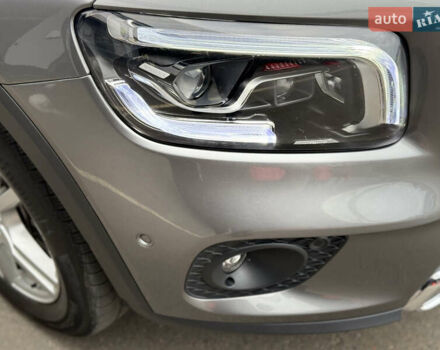 Сірий Мерседес GLB-Class, об'ємом двигуна 1.99 л та пробігом 29 тис. км за 35000 $, фото 3 на Automoto.ua